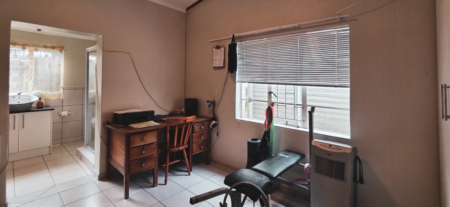 8 Bedroom Property for Sale in West Bank Eastern Cape